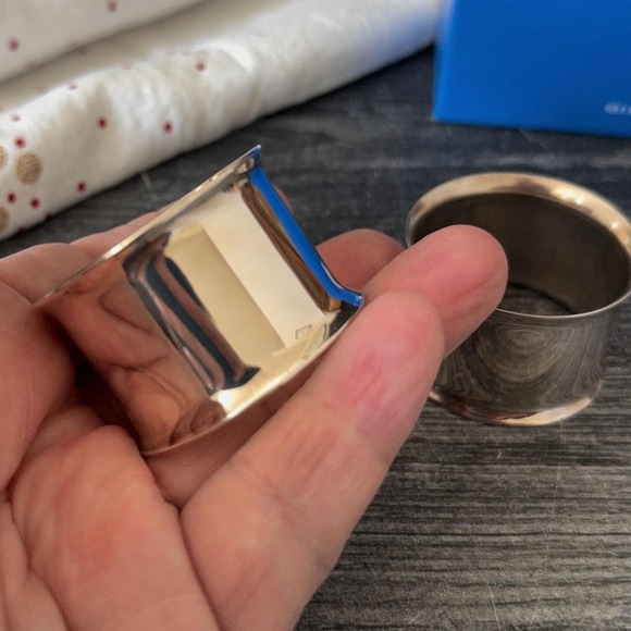 Wallace Silversmiths Napkin Rings Set of 2 – Silver Plate – Original Blue Box - Picture 5 of 8